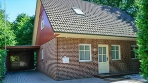 Family-oriented holiday home with garden, terrace & BBQ | Pet-friendly - Image 2