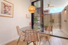 Appartement entièrement équipé avec terrasse et internet haut débit | Vue ville | Idéal pour le télétravail - Image 4