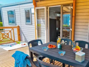 Children-friendly mobile home with heated pool, terrace & BBQ | Pets are welcome - Image 5