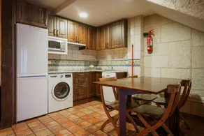 House | City view - Image 4