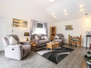 Fully equipped cottage with garden | Beach view | Close to the beach | Pets are welcome - Image 2