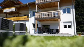 Flat with garden, terrace & sauna | Garden view - Image 2