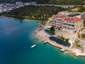 Flat with terrace & barbeque | Beach view - Image 2