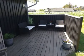 Fully equipped holiday home with terrace, sauna & hot tub | Pets allowed - Image 2