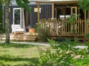 Mobil-home adapté aux familles avec piscine chauffée, terrasse et barbecue | Proche de la plage - Image 4