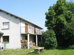 Charming chalet with terrace - Image 4