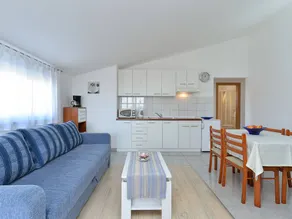 Holiday apartment with terrace - Image 5