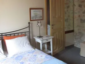 Romantic Stonehouse with 1 bedrooms and 1 bathrooms - Image 2
