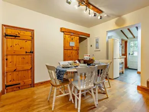 Voll ausgestattetes Landhaus mit Garten und Grill | Haustiere erlaubt - Image 5