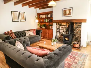 Cottage with garden - Image 5