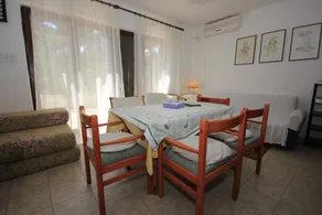 Maison avec terrasse et barbecue - Image 2
