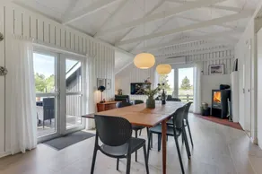 Fully equipped nice holiday home with jacuzzi, sauna & terrace - Image 3