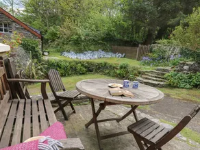 Family-friendly nice cottage with garden | Dogs allowed - Image 2