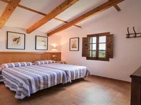 Typical Mallorcan country house with private pool - Image 4