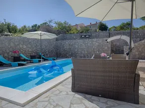 Holiday home with barbecue, private pool & terrace - Image 3