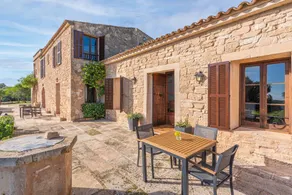 Ferienwohnung "Es turo de Cabrera" mit Garten, Pool & A/C - Image 4