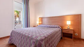 Pleasant apartment with terrace & pool | Sea view | Next to the beach | Dogs allowed - Image 4