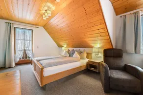 Room 'Doppelzimmer 7' with Mountain View, Shared Terrace and Wi-Fi - Image 2