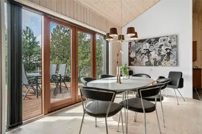 Holiday home with terrace & barbeque | Dogs allowed - Image 2