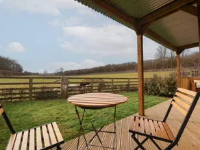 Charming cottage with garden | Dogs allowed - Image 2