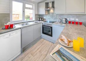 Children-friendly chalet - Image 2