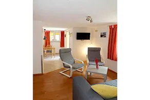 Holiday home with barbeque & terrace | Pets are welcome - Image 5