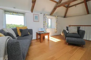 Cottage with garden & hot tub | Beach view - Image 3