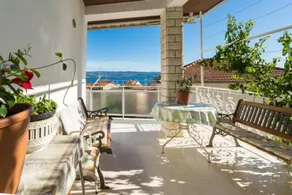 Apartment with terrace & barbeque | Sea view - Image 3