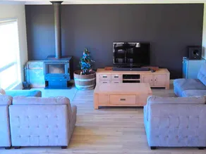 Spacious Oxley Accommodation for a Fun-Filled Farm Stay, Victoria - Image 2