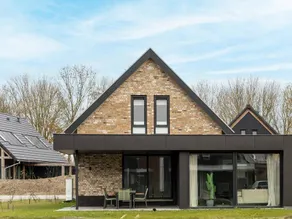Child-friendly holiday home with garden, terrace & private pool - Image 4