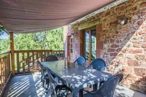 Cottage with terrace, barbecue & garden | Lake view - Image 3