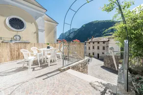 Agréable appartement de vacances entièrement équipé avec terrasse et jardin | Vue montagne | Avec animaux autorisés - Image 2