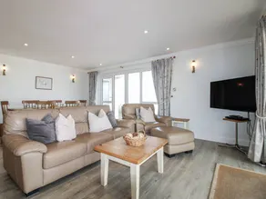 Children-friendly nice cottage with garden & pool | Next to the beach - Image 2