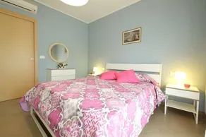 Apartment with 2 bedrooms for 4 persons - Image 5
