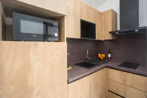 Holiday apartment with garden & BBQ | Garden view - Image 2
