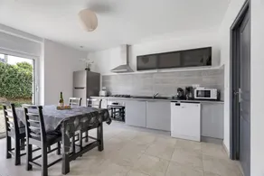 Gîte des Lacs – Le Noisetier: Shared pool, sauna & jacuzzi, private terrace, Wi-Fi - Image 3