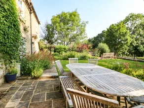 Family-oriented wonderful cottage with garden & terrace | Pets allowed - Image 3