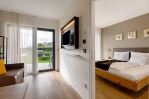 Apartment 'Weingut Gasshof Apt Antonia' with Mountain View, Pool and Sauna - Image 3