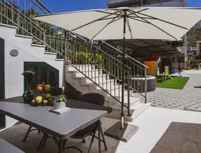 Holiday home with garden, barbecue & sauna | City view - Image 5
