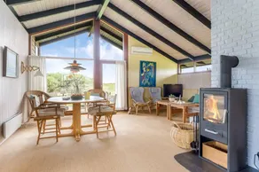 Nice house with terrace & barbecue | Next to the beach | Pets allowed - Image 3