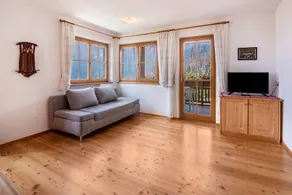 Apartment 'Patztauhof Tartscher Bühel' with Mountain View, Private Terrace and Wi-Fi - Image 3