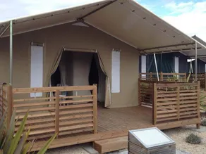 Tent with pool & terrace - Image 4