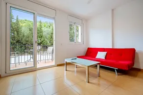 Apartment with garden & pool | Garden view - Image 4