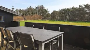 Holiday home with terrace, jacuzzi & sauna - Image 5