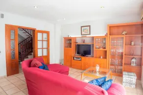 R103 Villa con piscina in Segur de Calafell - Image 5