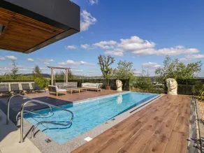 Cottage avec jardin, barbecue et piscine - Image 3