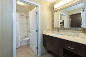 Appartement en copropriété avec piscine - Image 5
