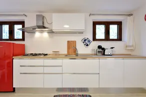 Maison de vacances entièrement équipée avec jardin, terrasse et internet haut débit | Vue jardin | Proche de la plage - Image 5