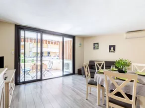 Agréable maison de vacances adaptée aux familles avec piscine et terrasse | Avec animaux admis - Image 3