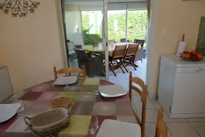House with terrace, garden & barbecue | Garden view - Image 5
